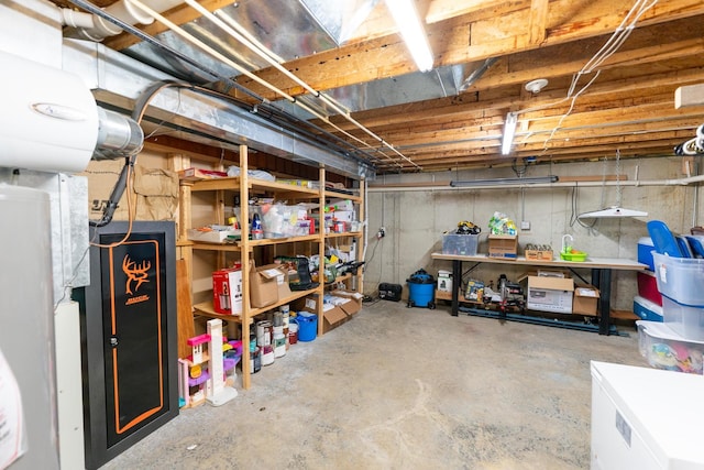2030 Southfield Ln, Byron, IL 61010 - unfinished below grade area with fridge