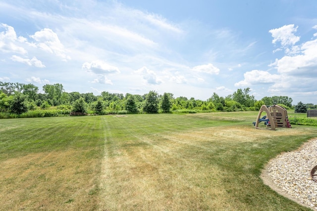 2030 Southfield Ln, Byron, IL 61010 - view of green lawn