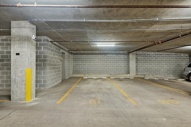330 W Grand Ave Unit 1307, Chicago, IL 60654 - parking deck with concrete block wall