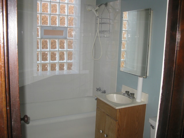 2244 W Augusta Blvd, Chicago, IL 60622 - full bathroom with vanity and shower / bath combination
