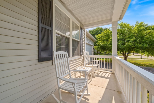 1616 Sutton Pl, Bolingbrook, IL 60490 - view of covered porch