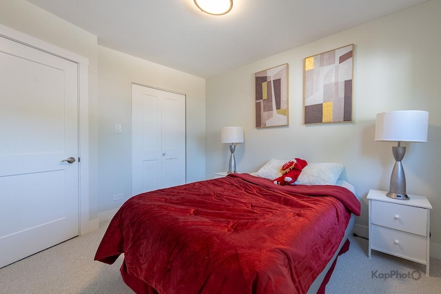 9130 S Greenwood Ave, Chicago, IL 60619 - carpeted bedroom featuring baseboards and a closet