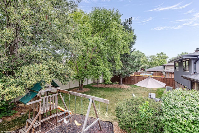 6414 180th St, Tinley Park, IL 60477 - view of yard featuring a playground