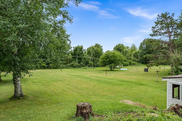 6650 Happy Acres Rd, Rockford, IL 61101 - view of grassy yard