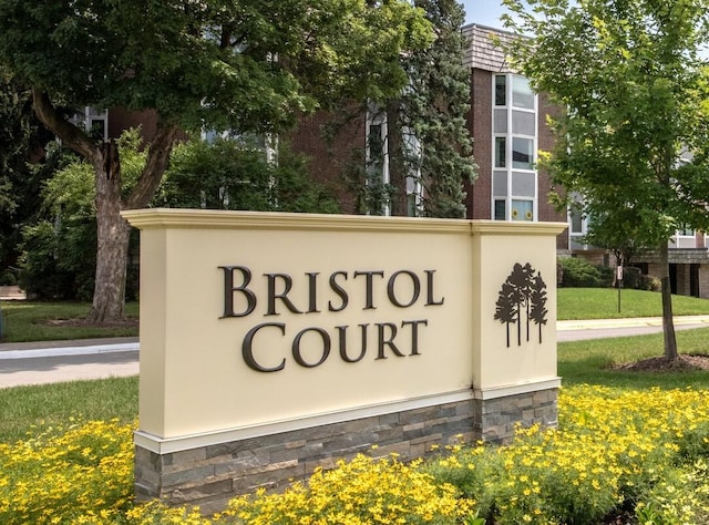 2300 Windsor Mall Unit 2G, Park Ridge, IL 60068 - view of community / neighborhood sign