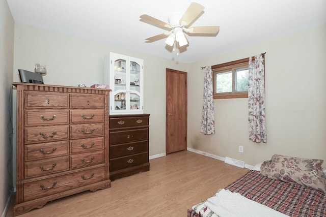 511 Crystal Ave, South Elgin, IL 60177 - bedroom featuring light wood-style floors and ceiling fan
