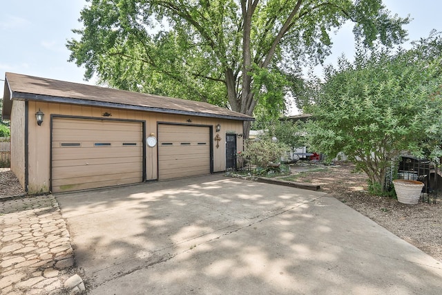 511 Crystal Ave, South Elgin, IL 60177 - view of detached garage