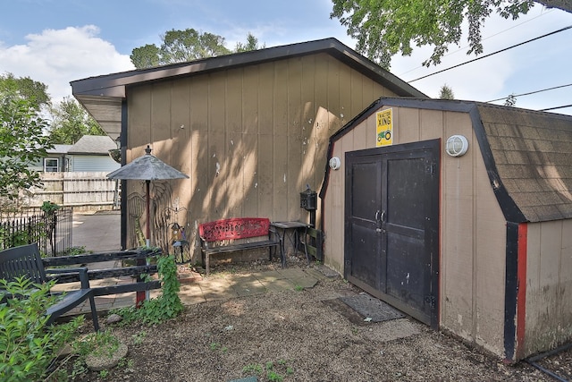 511 Crystal Ave, South Elgin, IL 60177 - view of shed