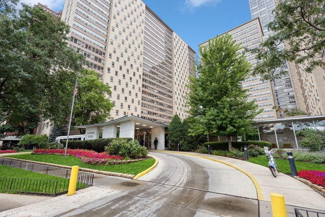3950 N Lake Shore Dr Unit 2223, Chicago, IL 60613 - photo 12