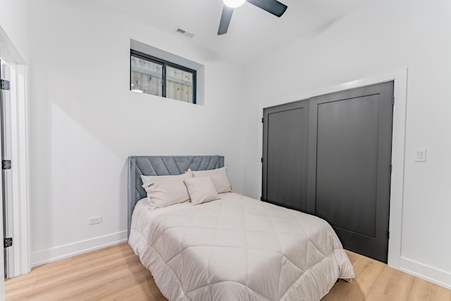 4210 W 5th Ave, Chicago, IL 60624 - bedroom with wood finished floors and ceiling fan