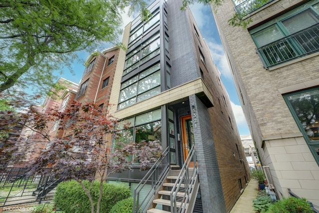 3321 N Sheffield Ave Unit 4, Chicago, IL 60657 - view of property