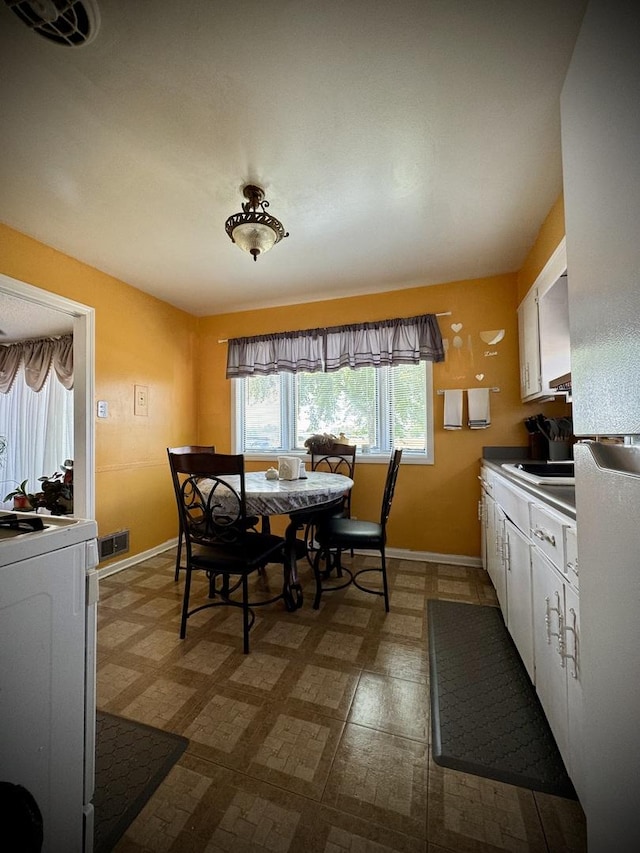 15235 Cottage Grove Ave, Dolton, IL 60419 - dining space featuring baseboards
