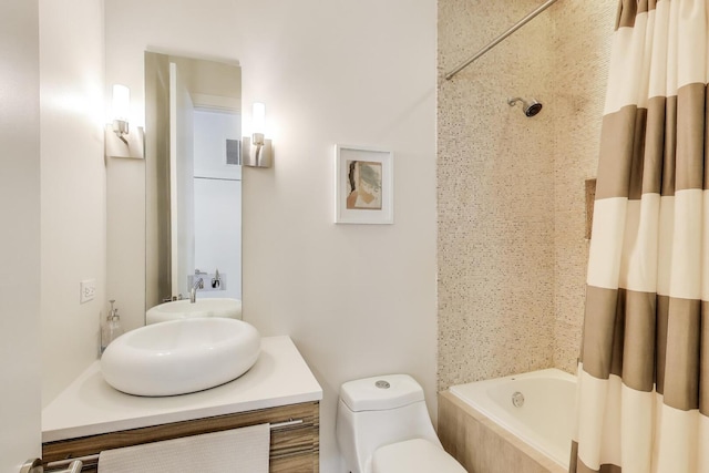 1028 N Hermitage Ave Unit 3, Chicago, IL 60622 - bathroom with vanity and tiled shower / bath