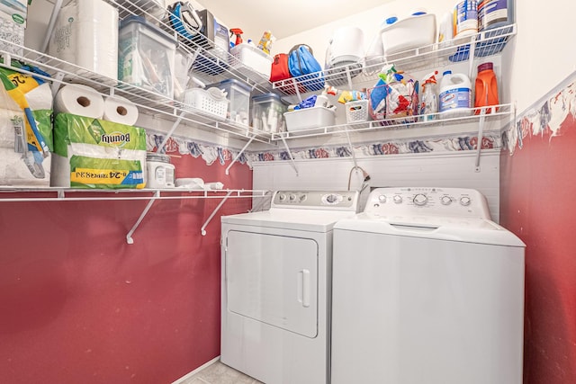 189 E Lark Ave, Cortland, IL 60112 - laundry room featuring separate washer and dryer