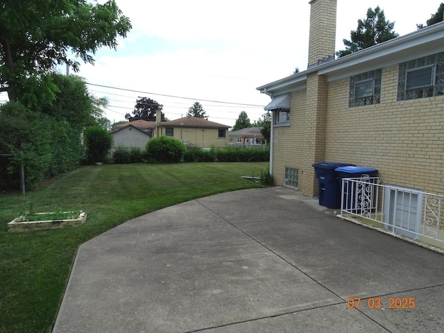 475 Courtesy Ln, Des Plaines, IL 60018 - view of patio