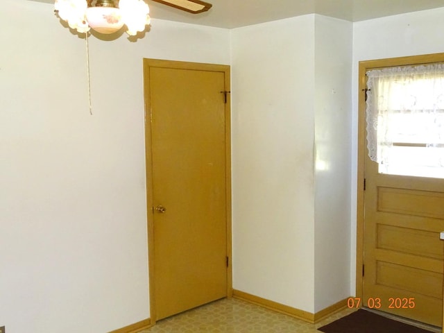 475 Courtesy Ln, Des Plaines, IL 60018 - empty room featuring light flooring and ceiling fan