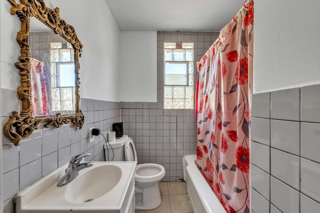 3031 S Central Park Ave, Chicago, IL 60623 - bathroom featuring tile walls, tile patterned flooring, and shower / bath combination with curtain