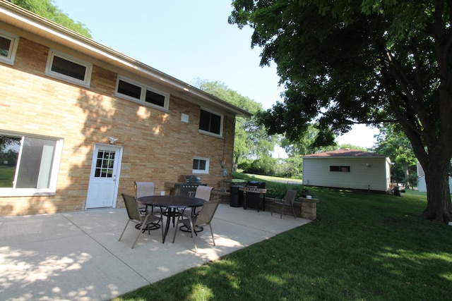1906 Green Bay Rd, Zion, IL 60099 - view of patio