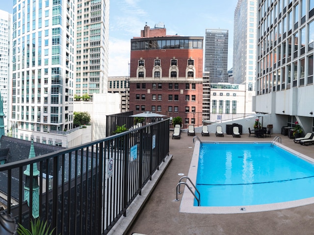 111 E Chestnut St Unit 4400J, Chicago, IL 60611 - community pool featuring a view of city