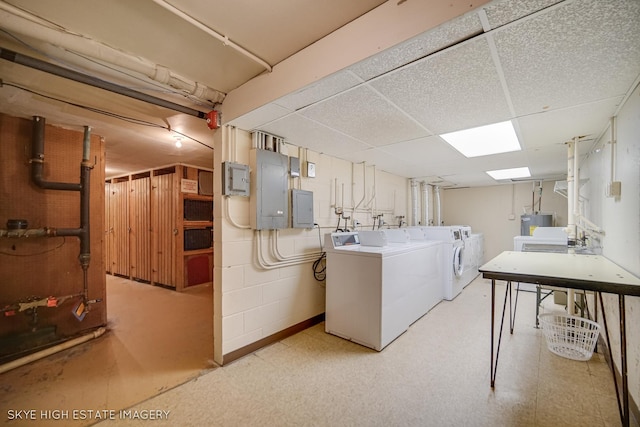9716 S Karlov Ave S Unit 307, Oak Lawn, IL 60453 - washroom with washer and clothes dryer, electric panel, and water heater