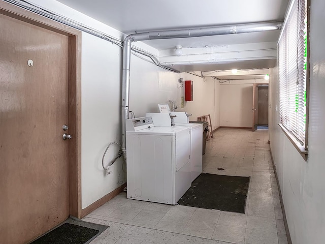 5457 W Edmunds St Unit 1A, Chicago, IL 60630 - laundry area featuring washer and dryer