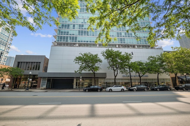 1845 S Michigan Ave Unit 701, Chicago, IL 60616 - view of commercial location