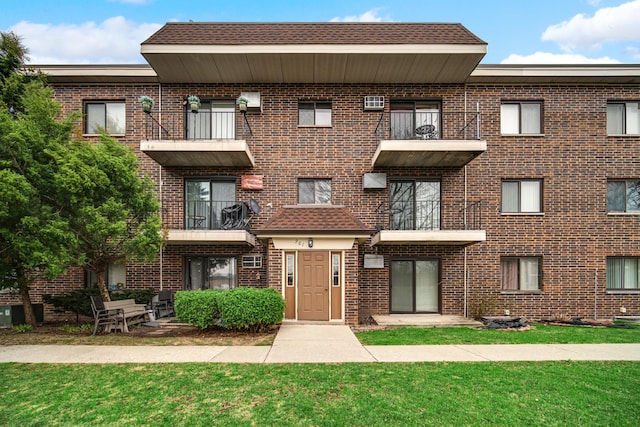 961 N Rohlwing Rd Unit 201B, Addison, IL 60101 - photo 1
