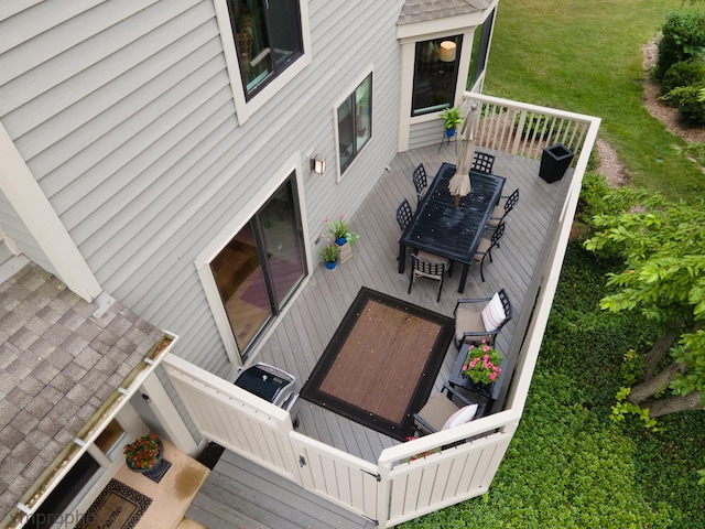 285 N Bay Ct, Lake Barrington, IL 60010 - deck featuring outdoor dining area and a lawn