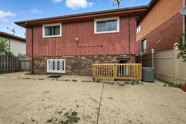 5721 W 88th Pl, Oak Lawn, IL 60453 - back of property with brick siding and a patio area