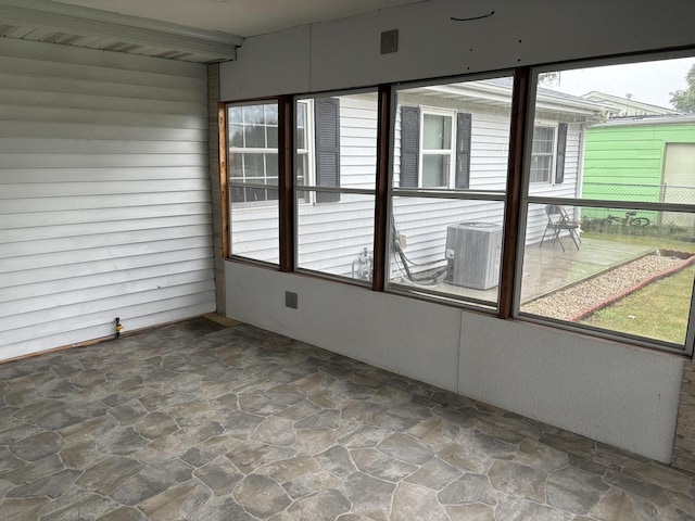11071 E Fisher Rd, Rochelle, IL 60168 - view of unfurnished sunroom