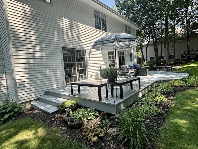 120 Colebrook Pl, Rockton, IL 61072 - rear view of house featuring a wooden deck