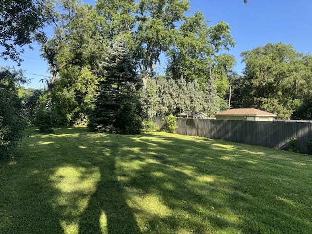 6006 Pershing Ave, Downers Grove, IL 60516 - view of yard