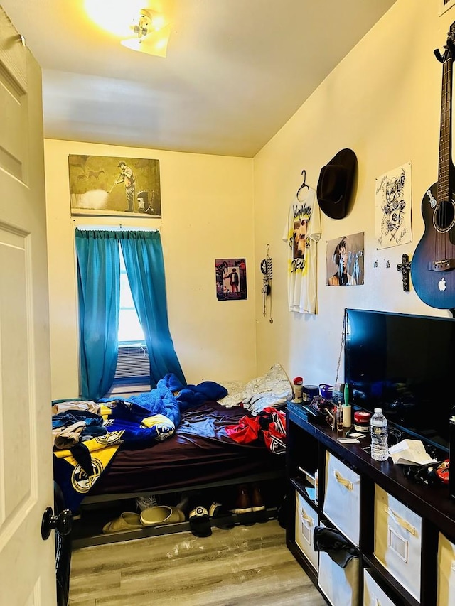 5424 S Winchester Ave, Chicago, IL 60609 - bedroom featuring wood finished floors