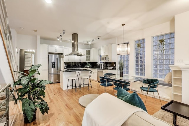 2145 W Crystal St Unit 1, Chicago, IL 60622 - living room with light wood-style floors