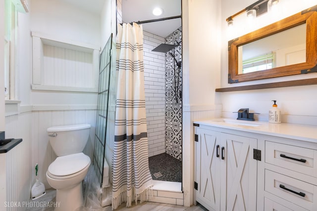 531 Rockland Rd, Crystal Lake, IL 60014 - full bath with a stall shower, vanity, and wainscoting