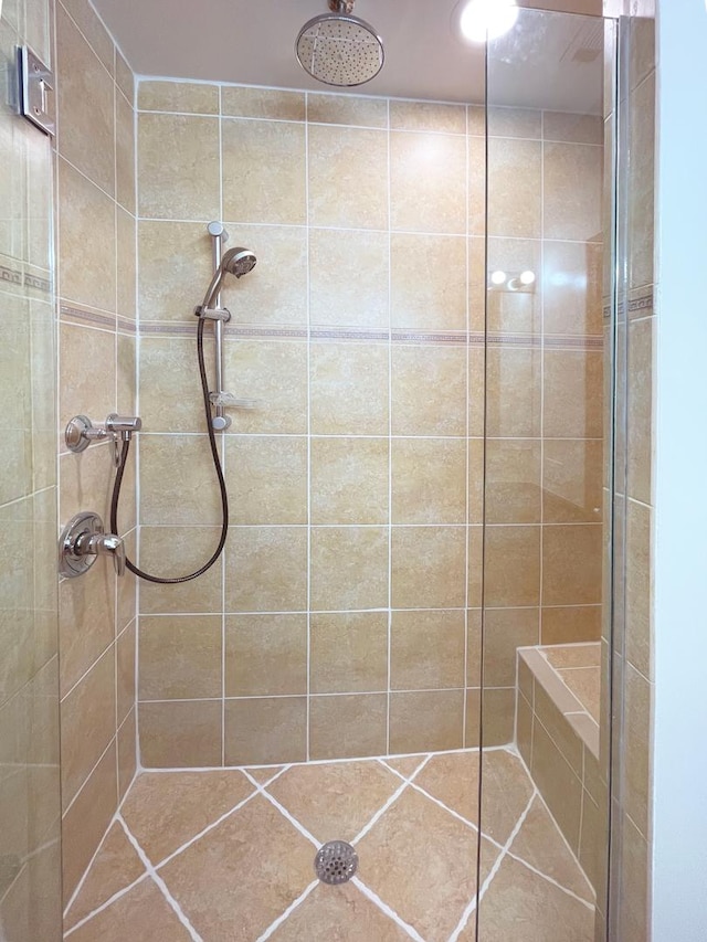 5064 W Agatite Ave Unit 3, Chicago, IL 60630 - full bath featuring tiled shower