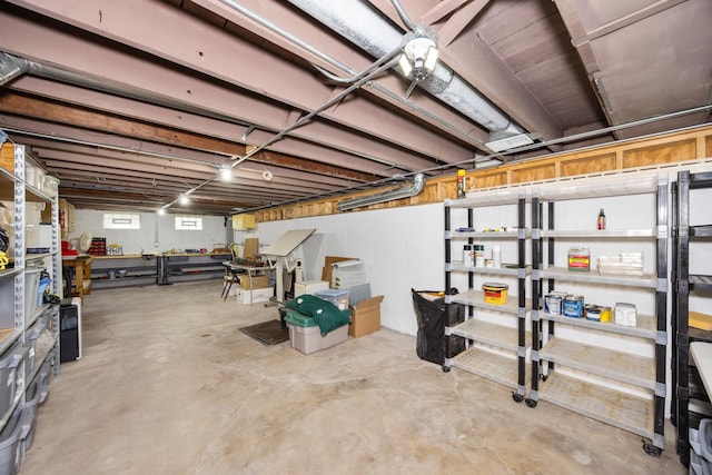 401 Greenwood Rd, Glenview, IL 60025 - basement with a workshop area