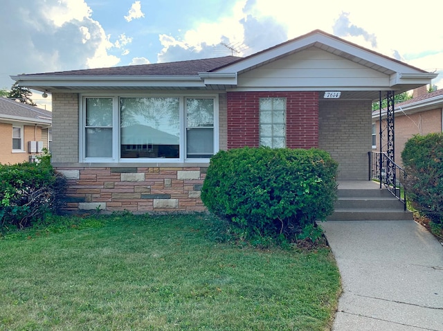 7614 N Neva Ave, Niles, IL 60714 - photo 1