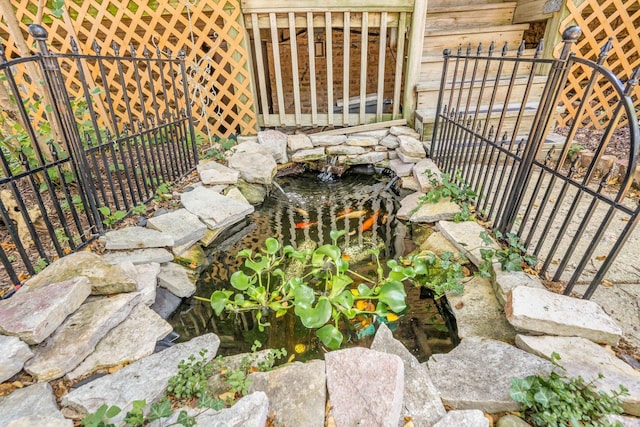 4640 N Kenmore Ave Unit 2S, Chicago, IL 60640 - exterior view of a small pond