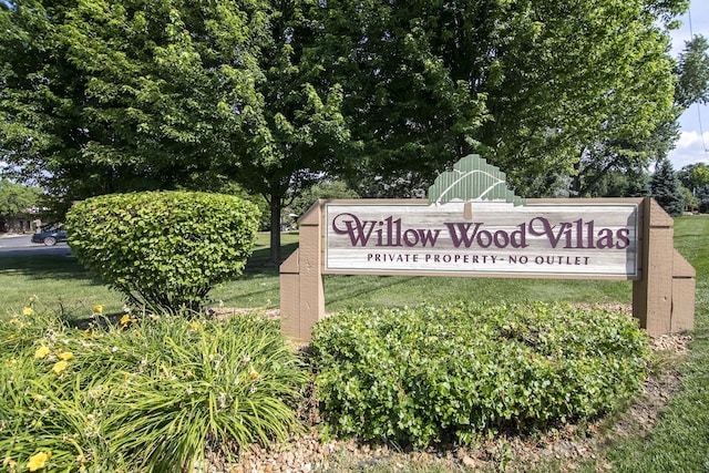 12256 S Arbor Trl Unit 11W, Palos Heights, IL 60463 - view of community / neighborhood sign