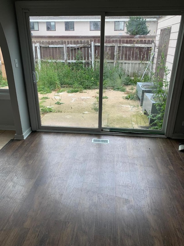 1272 Court E, Hanover Park, IL 60133 - photo 6