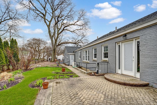 2425 Flossmoor Rd, Flossmoor, IL 60422 - view of yard with a patio area