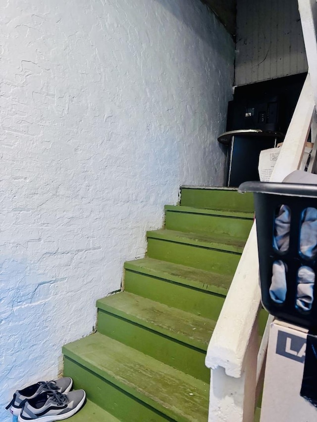 4417 S Campbell Ave, Chicago, IL 60632 - view of staircase