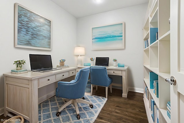 150 W Superior St Unit 605, Chicago, IL 60654 - home office with dark wood finished floors and baseboards