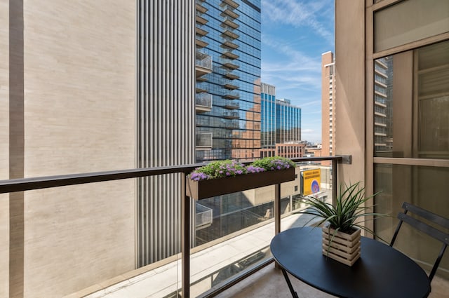 150 W Superior St Unit 605, Chicago, IL 60654 - balcony featuring a city view