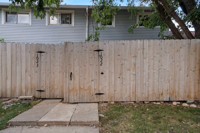 1022 Ashton Ct, Streamwood, IL 60107 - view of yard