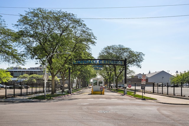 1630 S Fairfield Ave, Chicago, IL 60608 - view of home's community featuring a gate