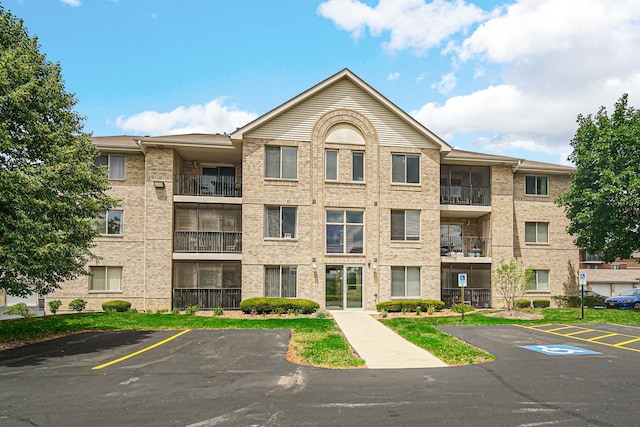 6840 Ridge Point Dr Unit 3C, Oak Forest, IL 60452 - photo 1