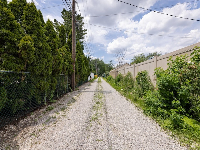 5028 Coyle Ave, Skokie, IL 60077 - view of dirt / gravel road