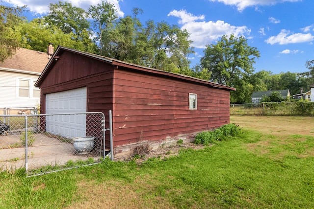 2911 Preston St, Rockford, IL 61102 - view of detached garage